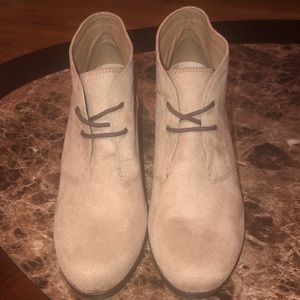 CROCS Leigh Wedge Lace-up  Bootie